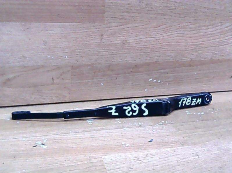 Щеткодержатель задний к Toyota RAV 4 1996