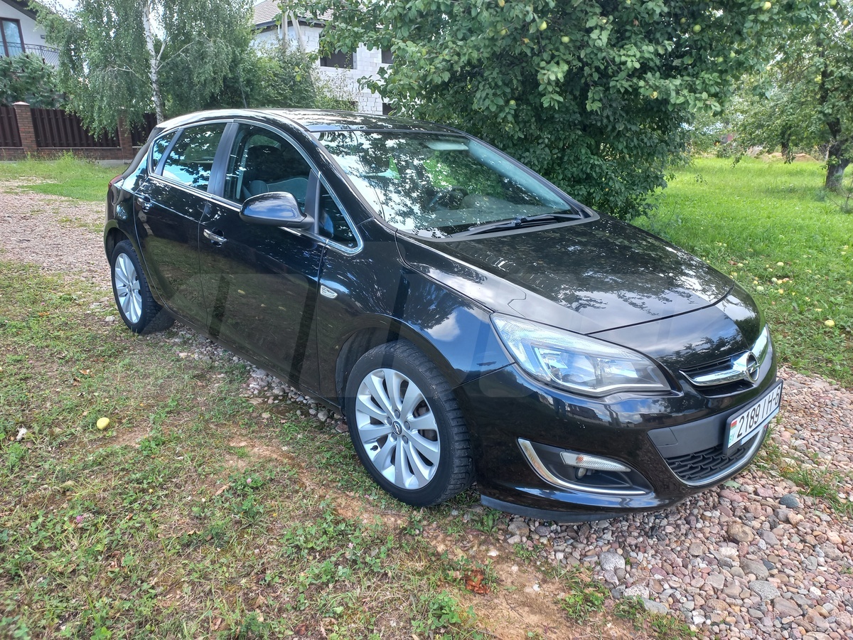 Opel Astra J Рестайлинг, 2014
