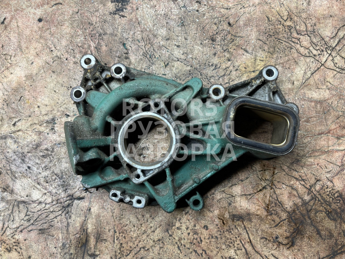 Корпус помпы к Volvo A6 2013