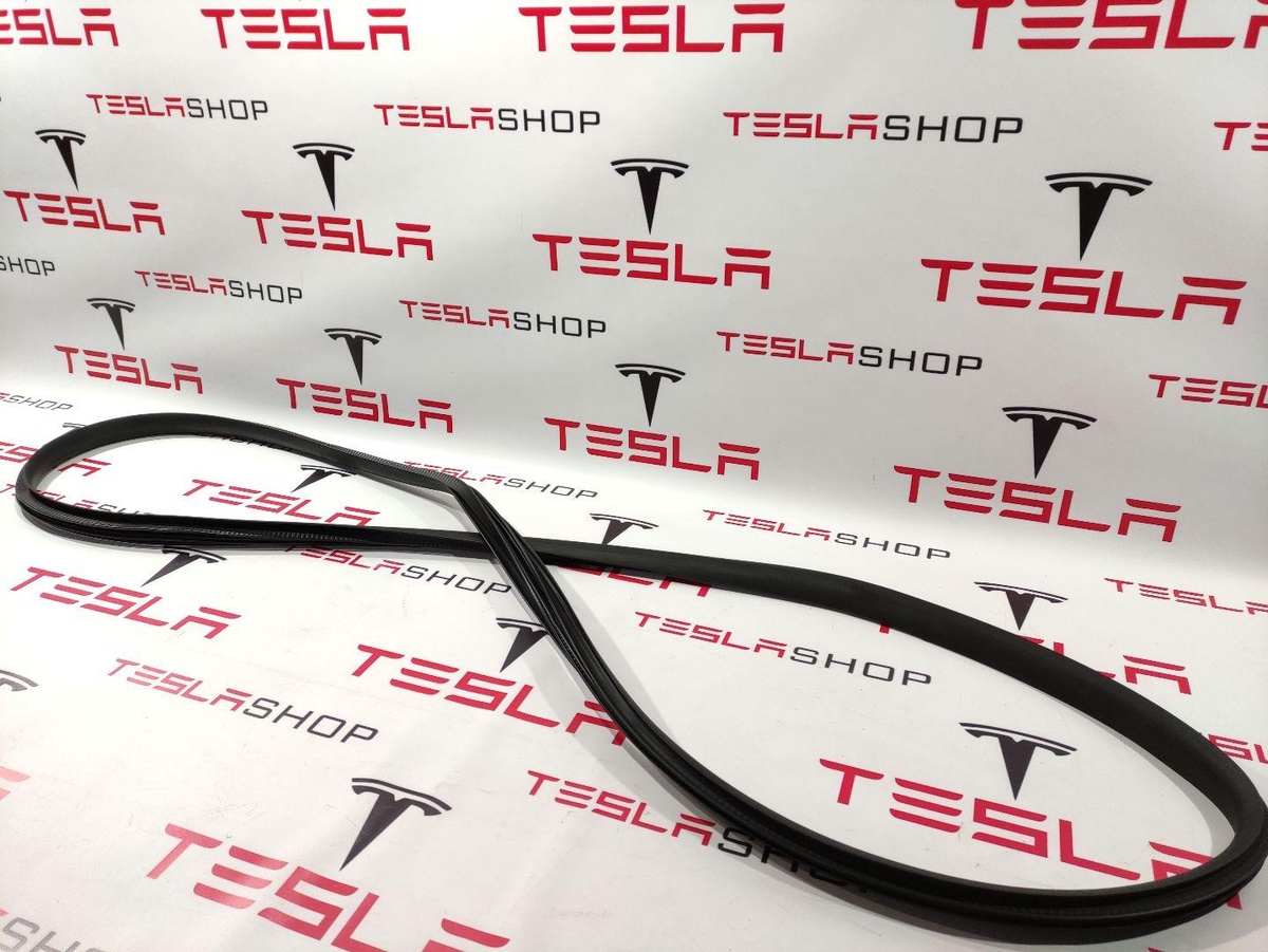 Уплотнитель к Tesla Model Y 2020