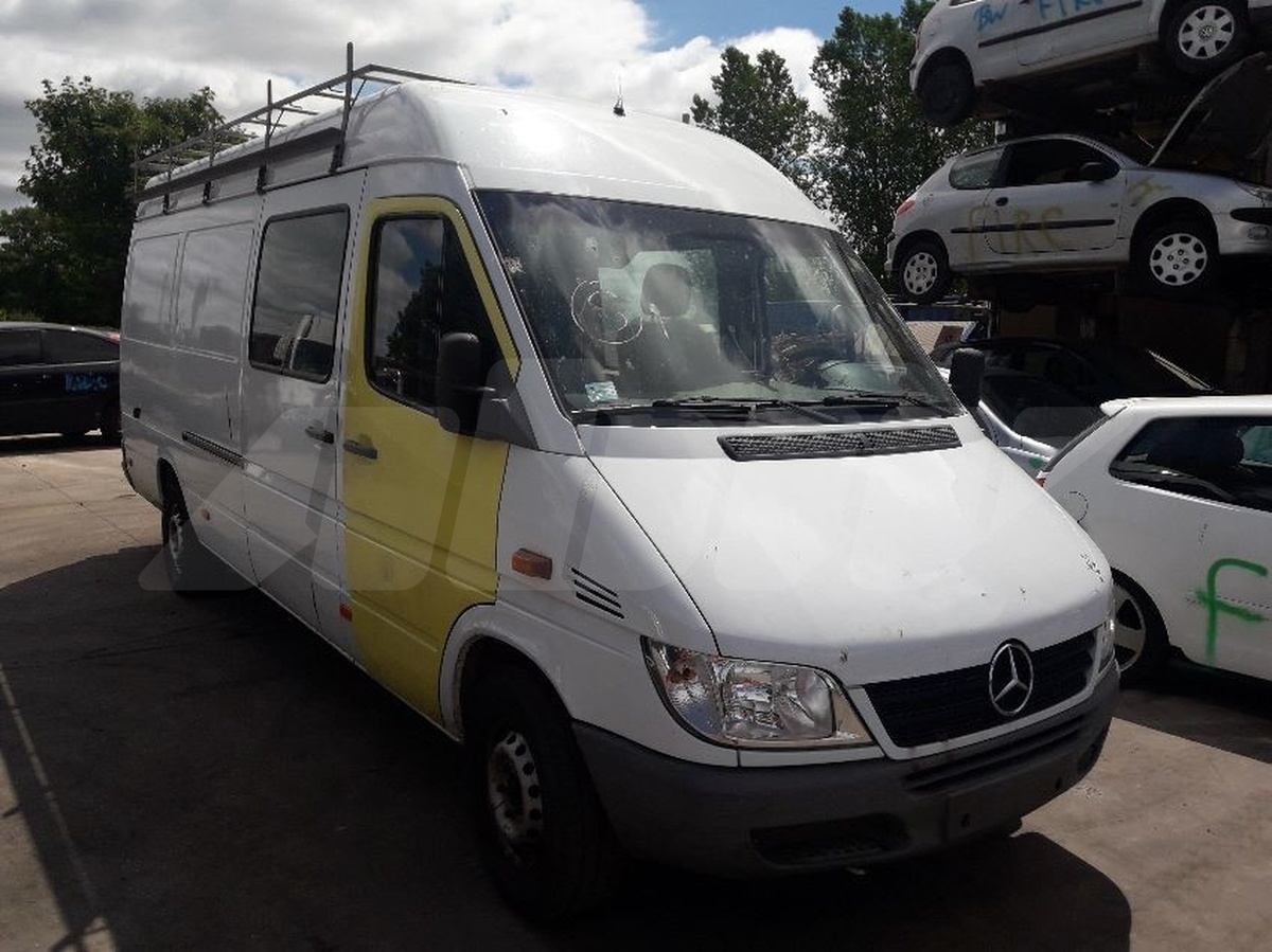 Авто на разбор Mercedes-Benz Vito 2004