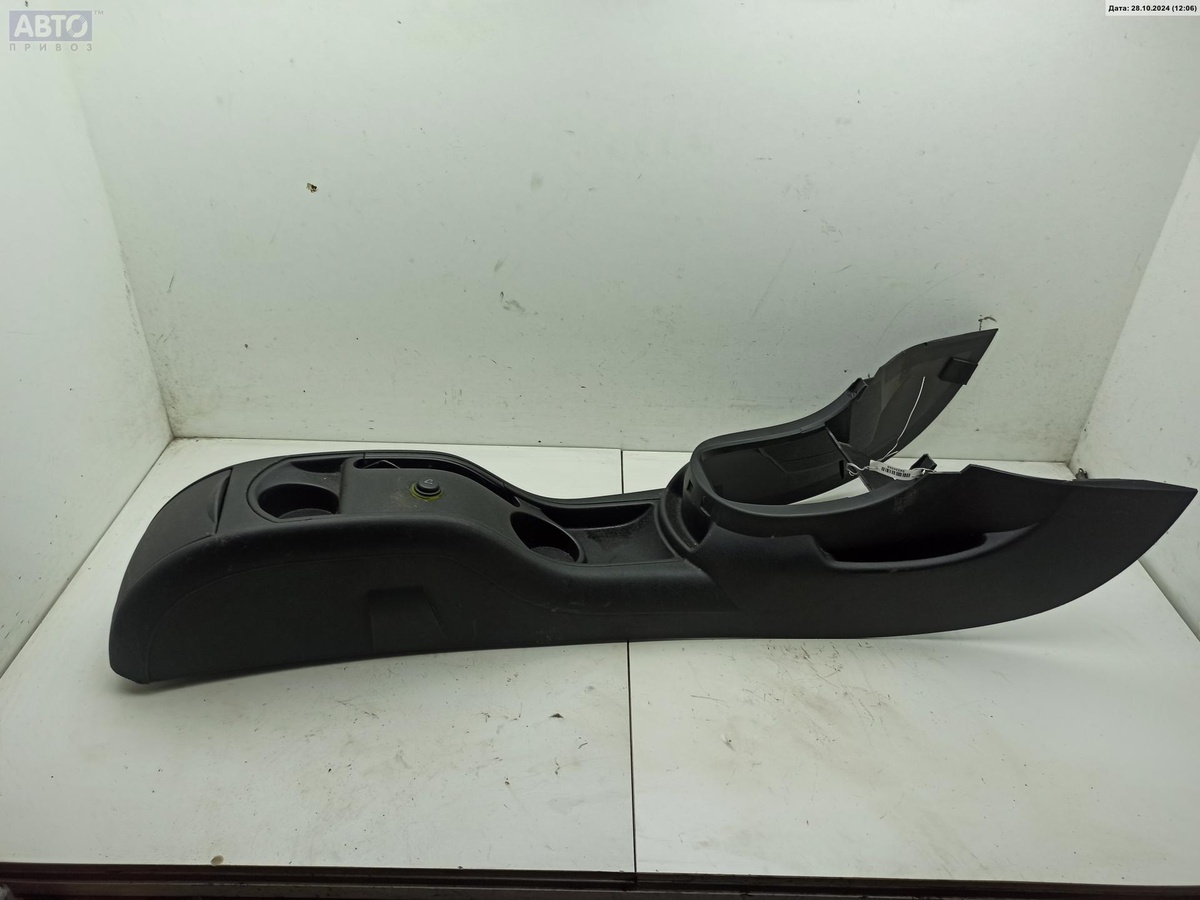 Подлокотник к Citroen C4 2004