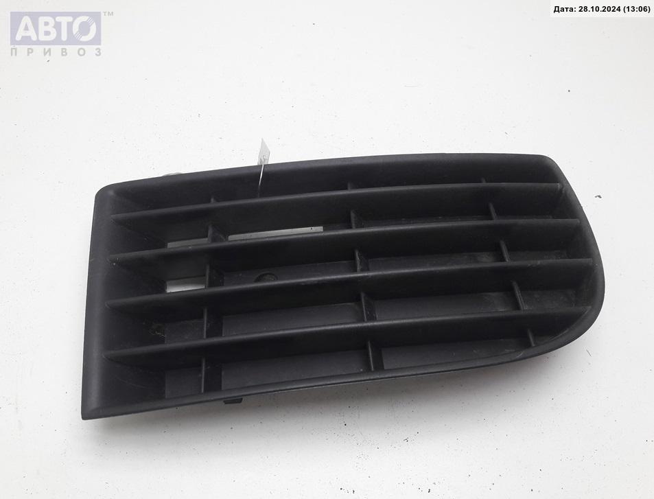 Решетка бампера к Volkswagen Golf 2004
