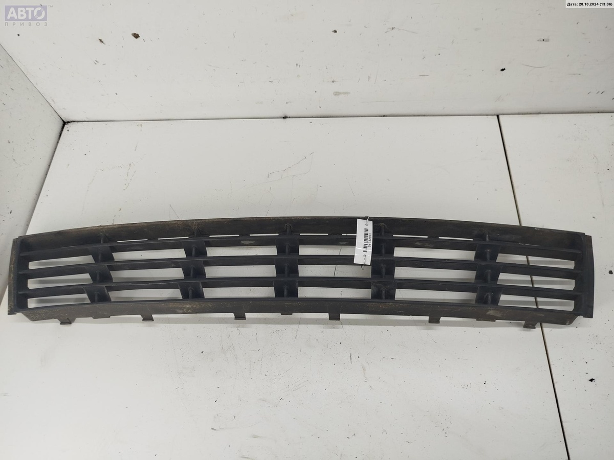 Решетка бампера к Audi A4 2000