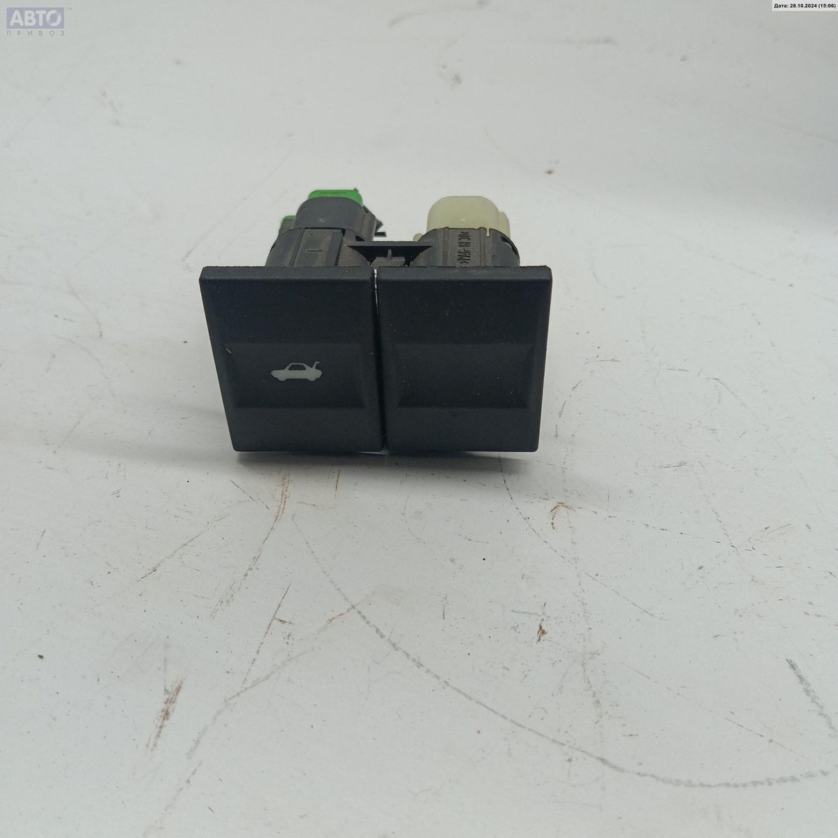 Кнопка  к Ford Mondeo 2002