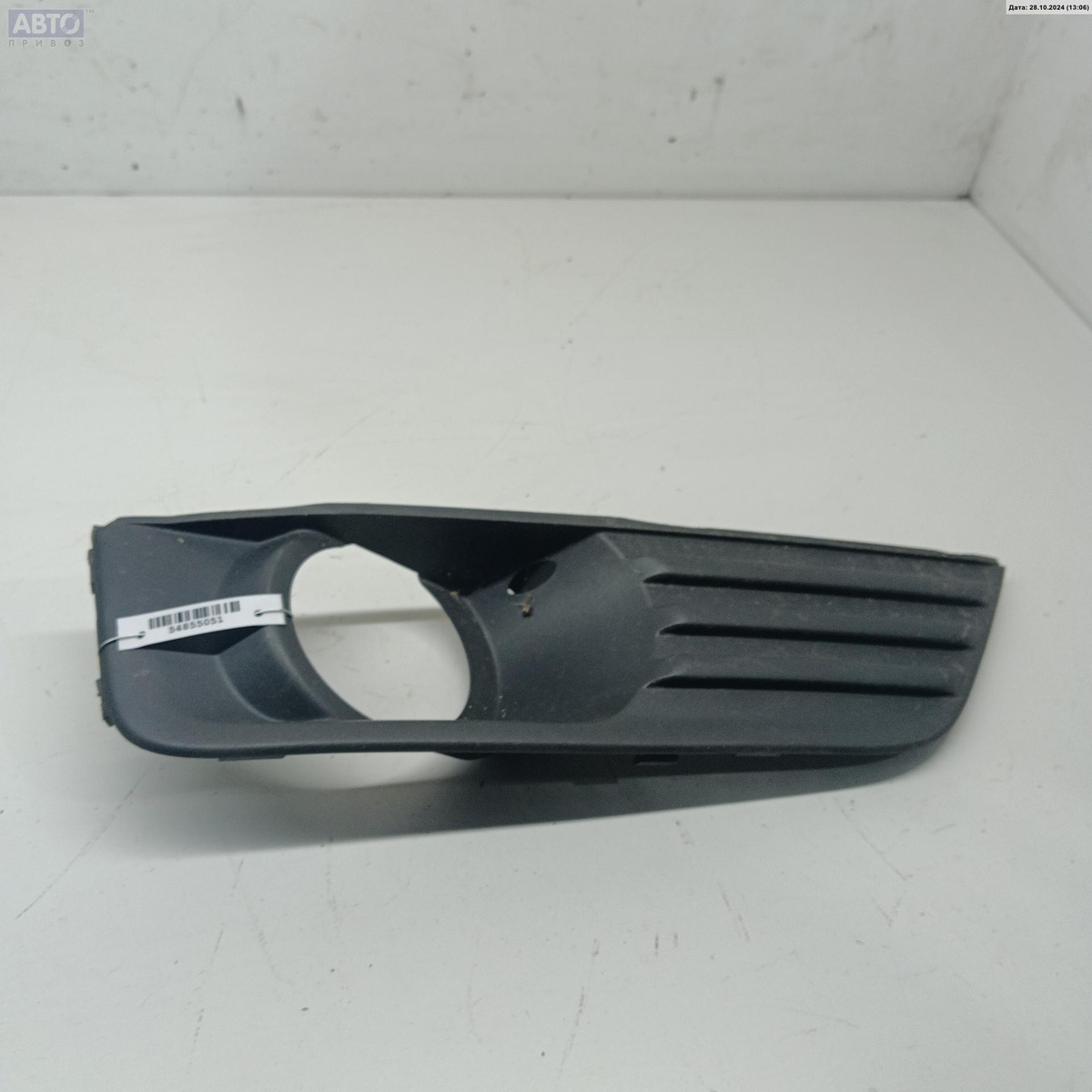 Рамка фары к Ford Focus 2006