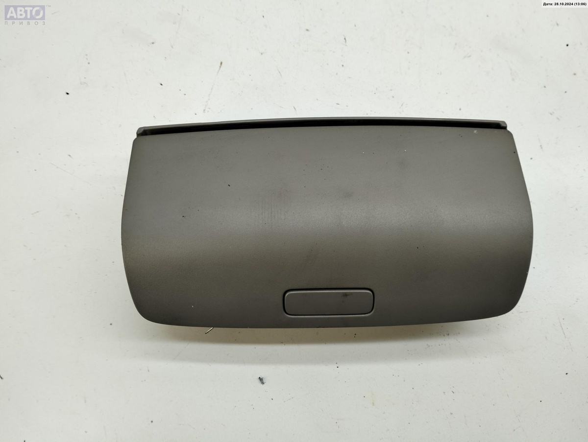 Бардачок к Volkswagen Passat 2006