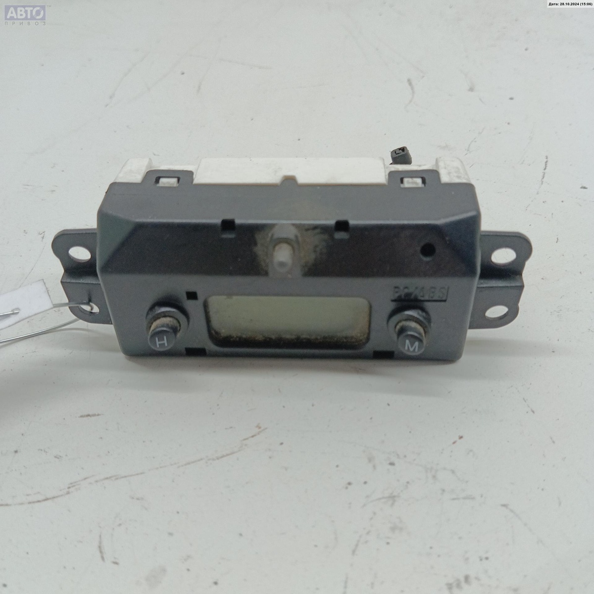 Часы к Ford Focus 2000