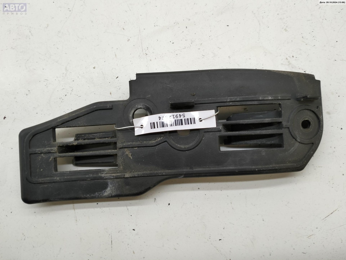 Кронштейн крыла  к Volkswagen Passat 2003