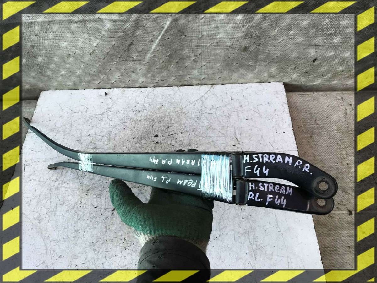 Щеткодержатель к Honda Stream 2002