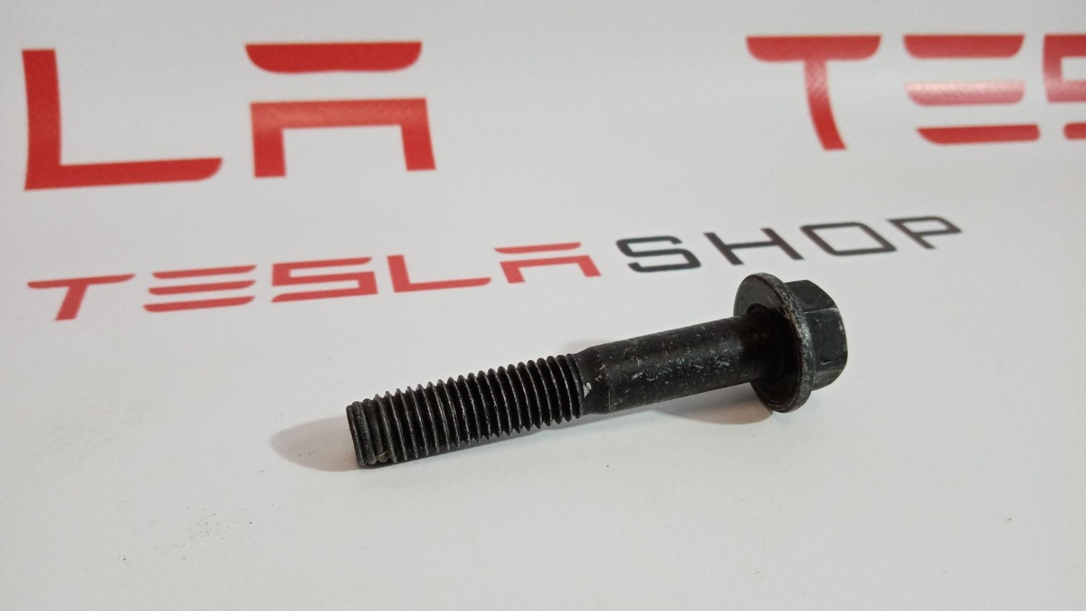 Болт к Tesla Model 3 2019
