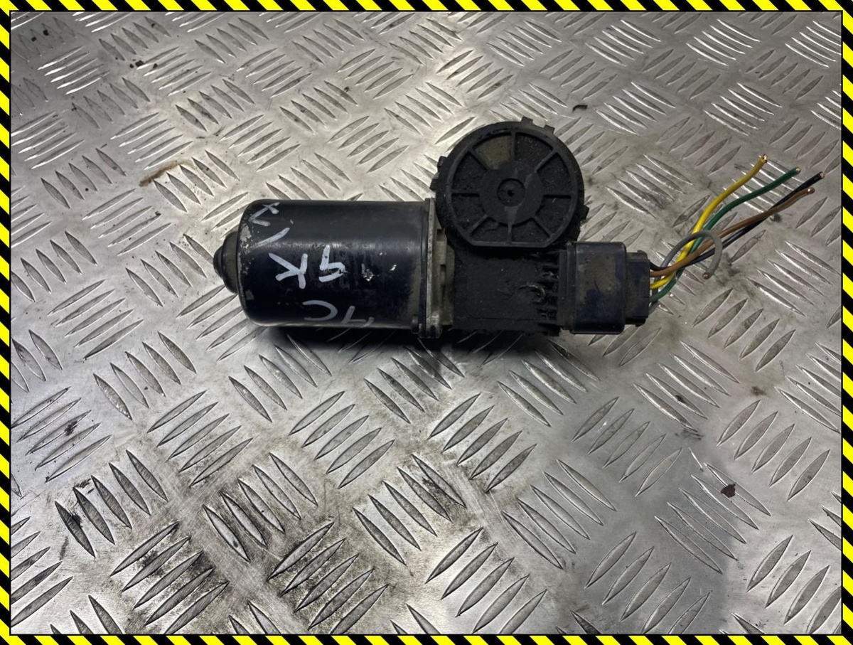 Моторчик стеклоочистителя  к Hyundai Coupe 2004