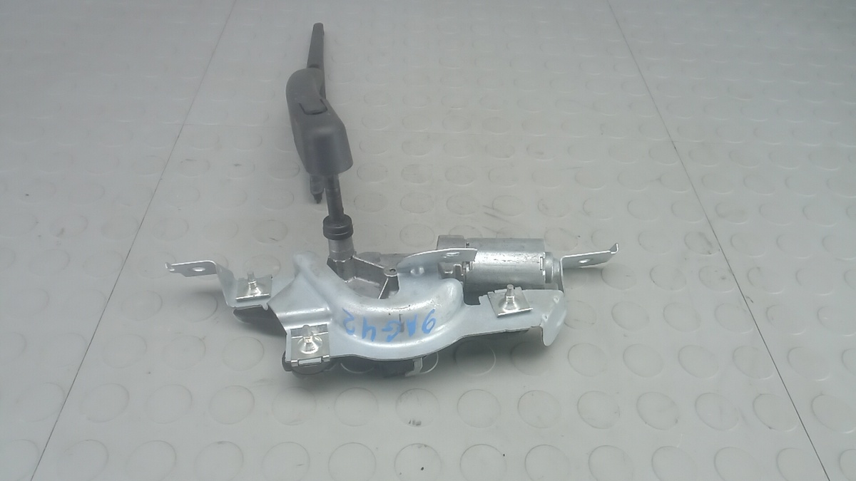 Стартер к Ford Fiesta 2009