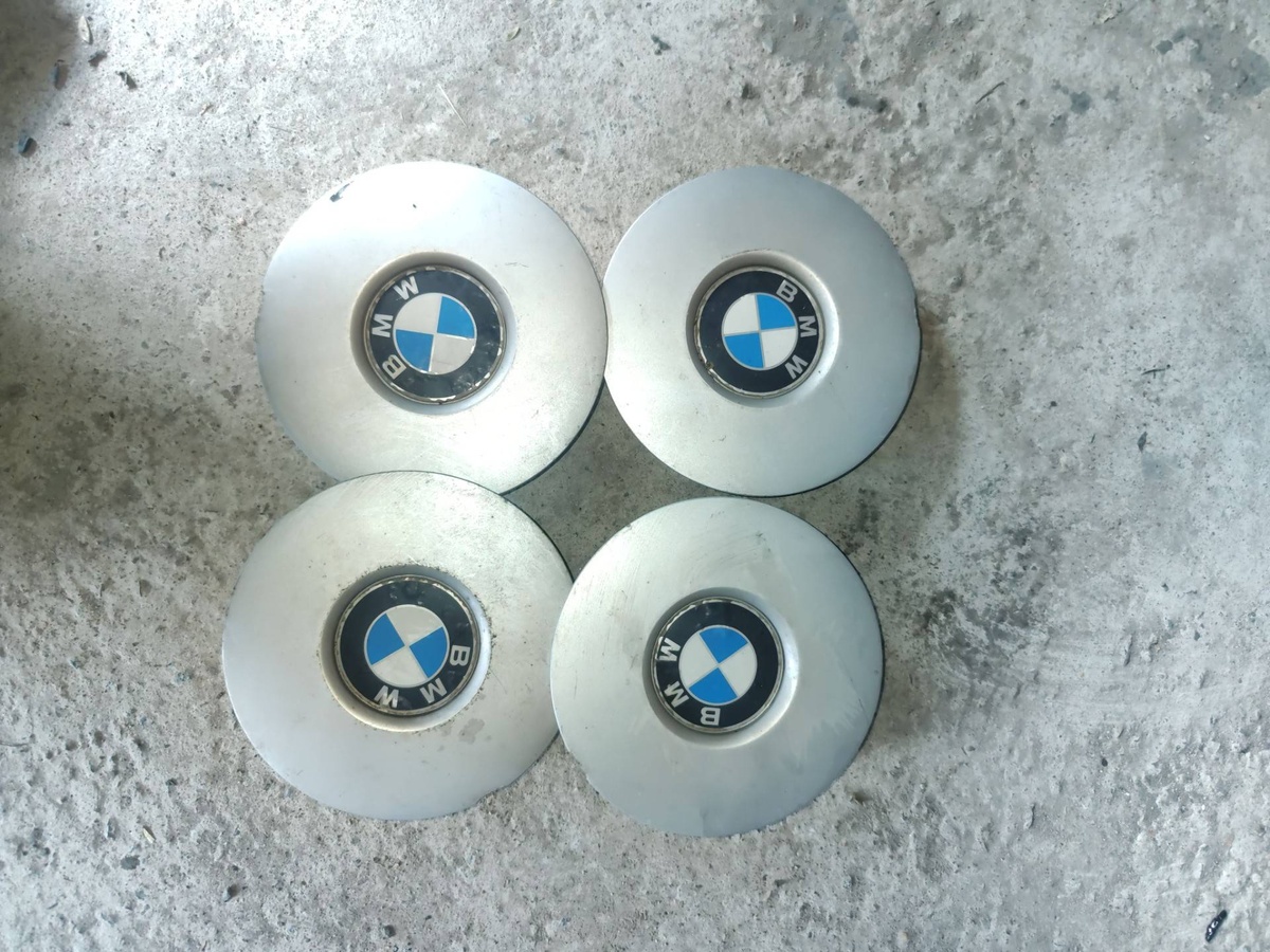 Колпачок литого диска к BMW 5 1992
