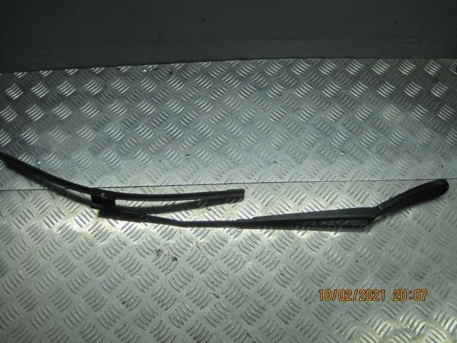 Щеткодержатель к BMW X3 2012