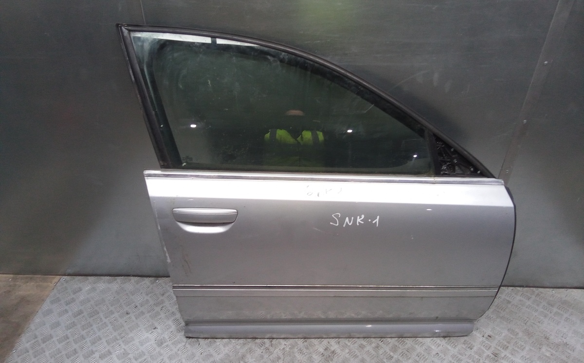 Стеклоподъемник передний правый к Audi A8 2004