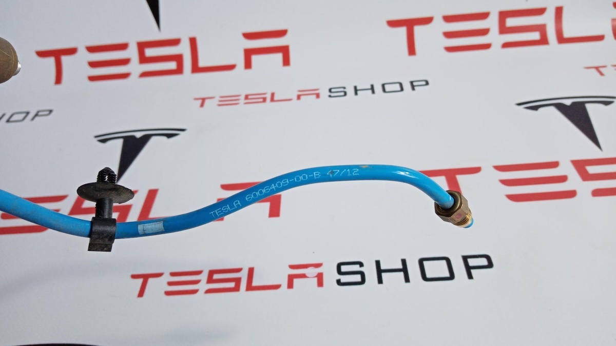 Кран пневматический к Tesla Model S 2015