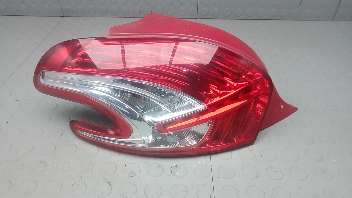 Фонарь задний левый к Peugeot 208 2012