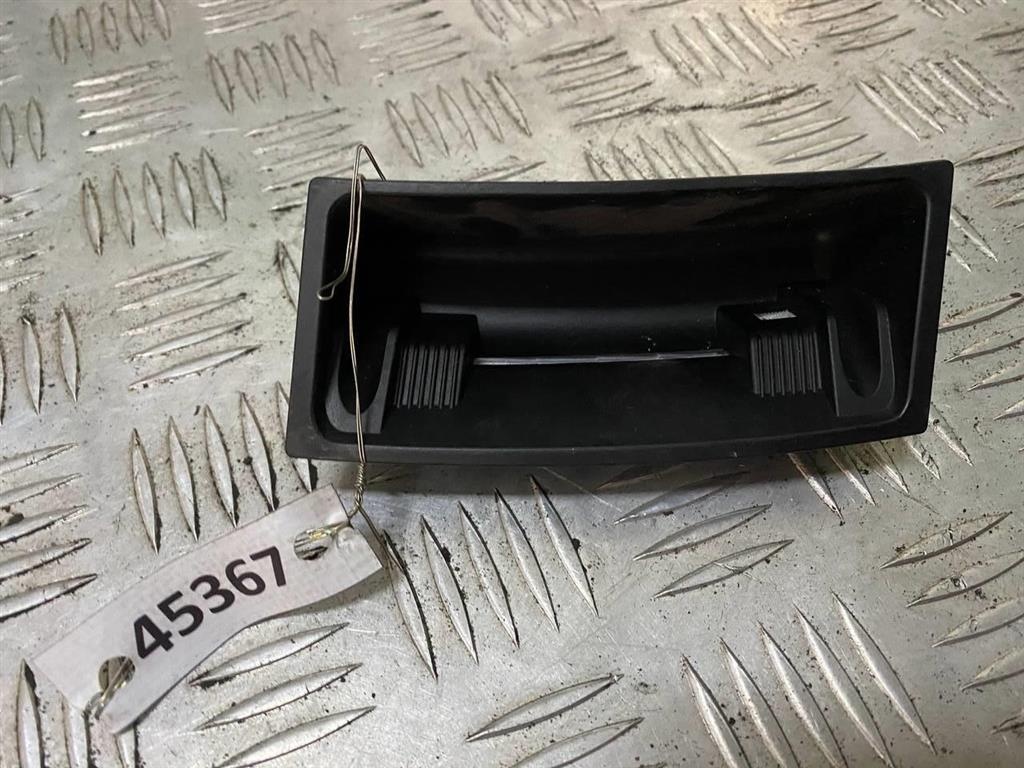 Пепельница к Audi A6 2006
