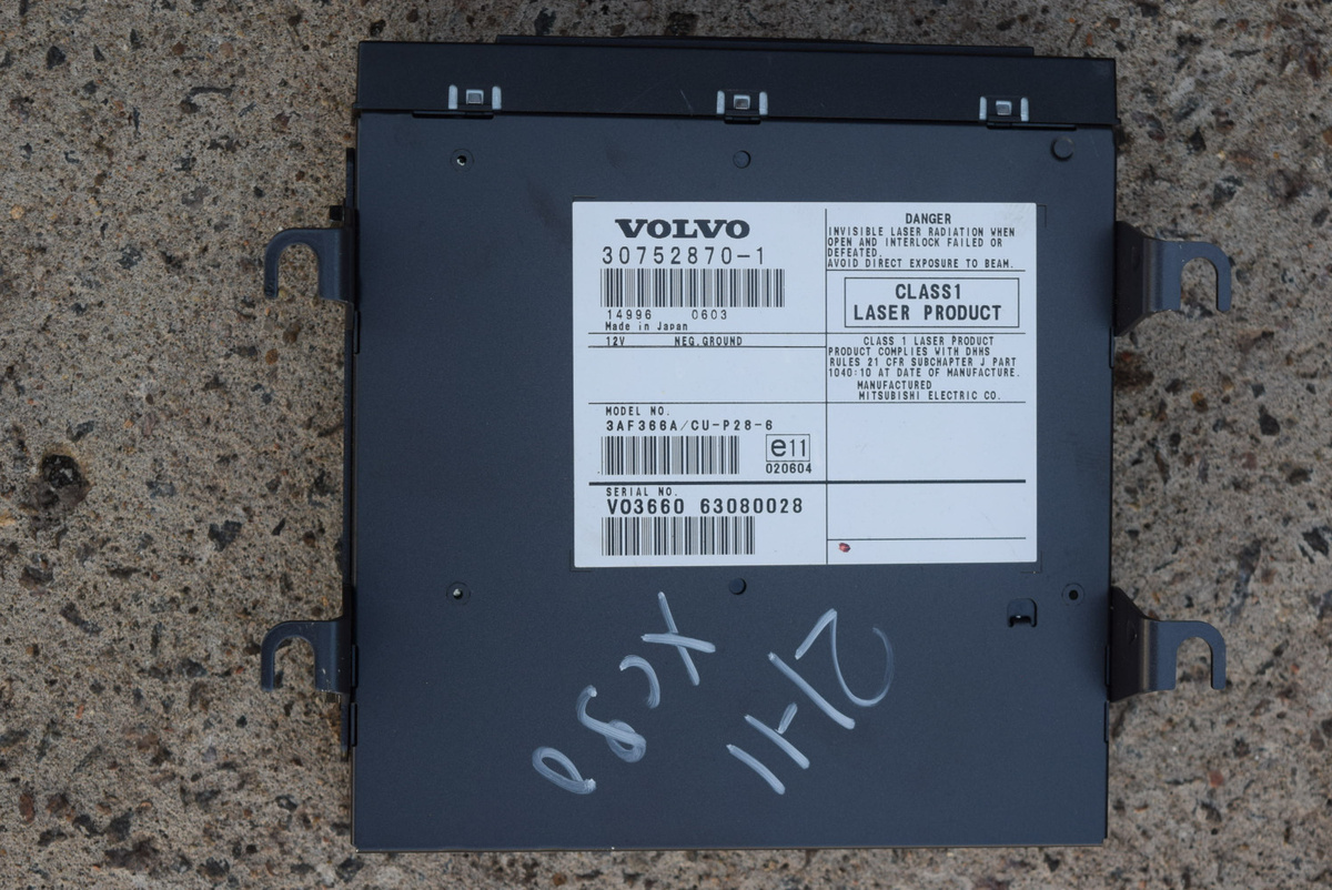 DVD-чейнджер к Volvo XC90 2006