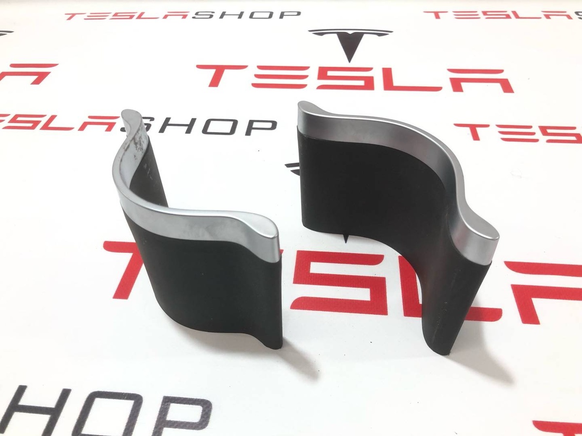 Подстаканник к Tesla Model X 2019