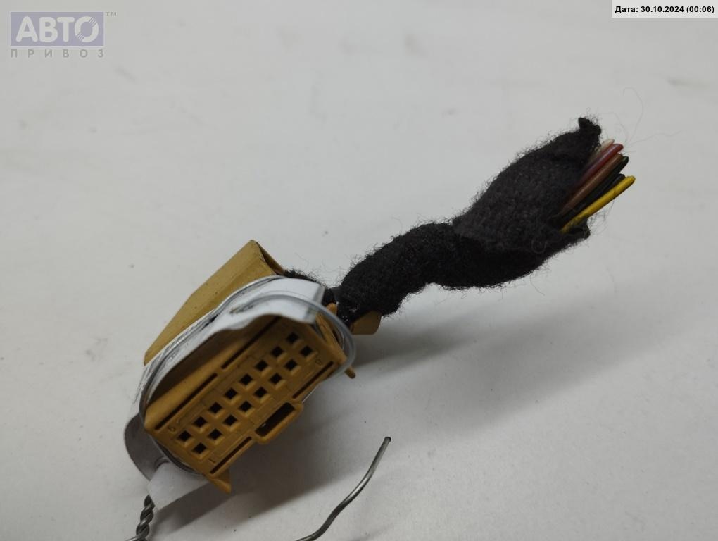 Разъем AUX / USB к Audi A6 2002