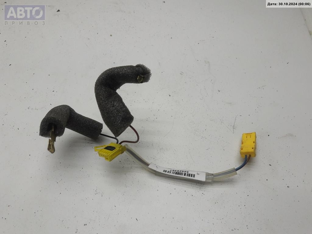 Разъем AUX / USB к Volkswagen Golf 2002
