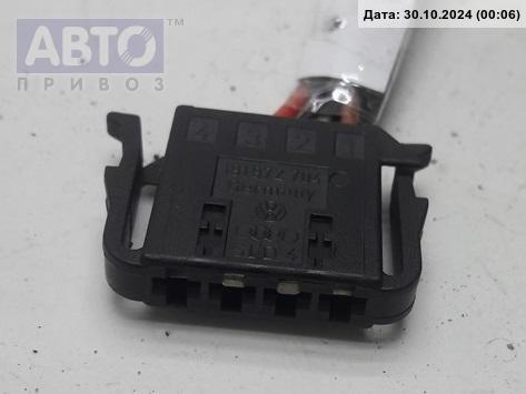 Разъем AUX / USB к Volkswagen Passat 1998