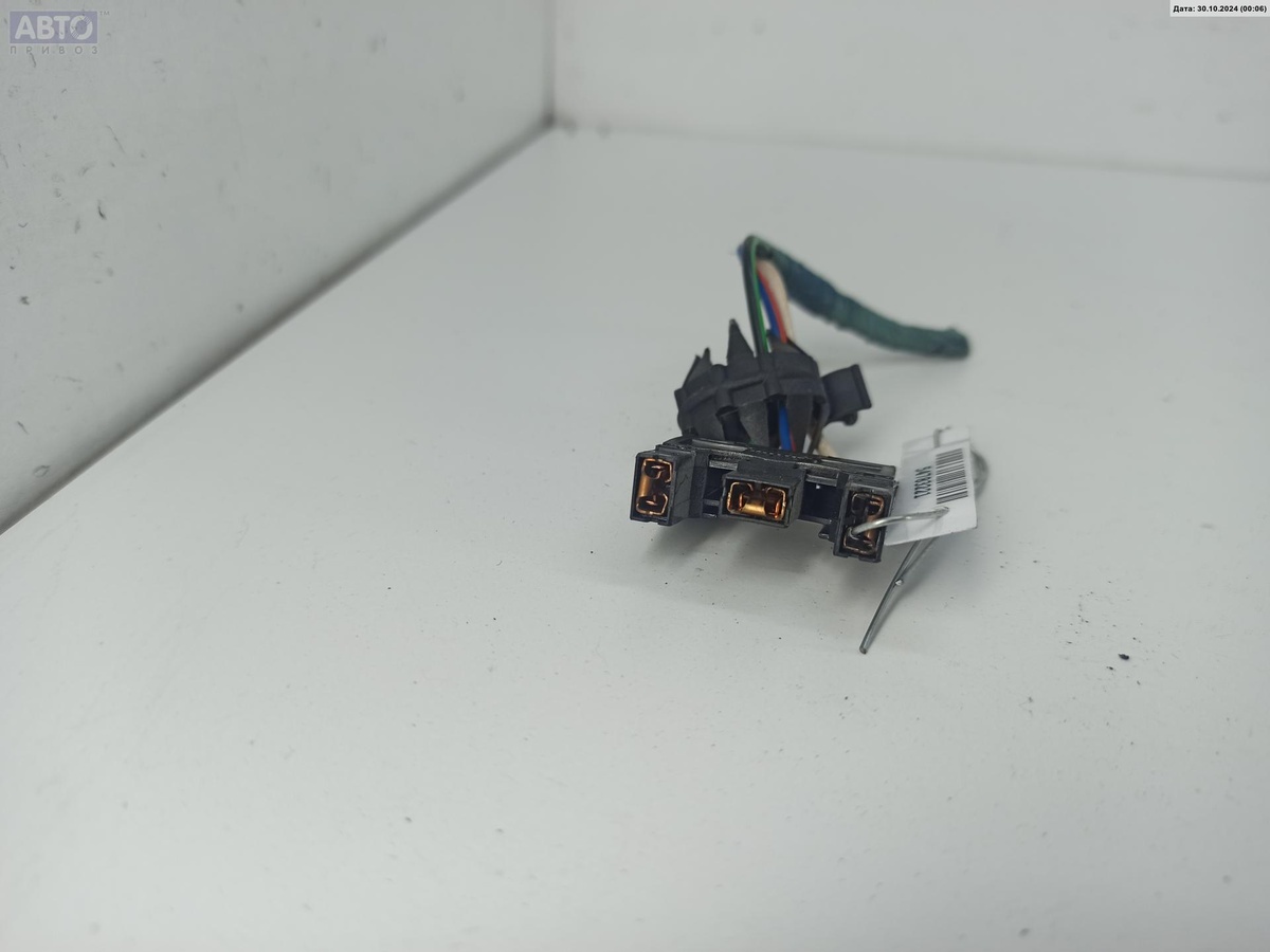 Разъем AUX / USB к Audi 100 1992