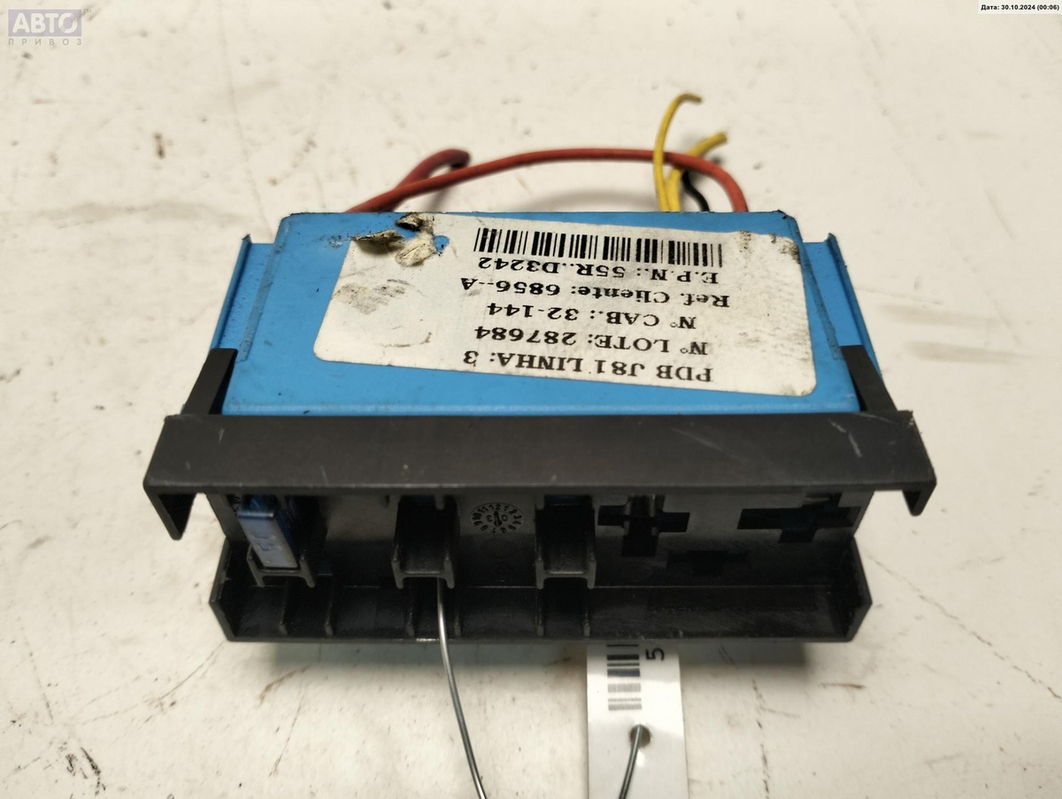 Разъем AUX / USB к Renault Espace 2003