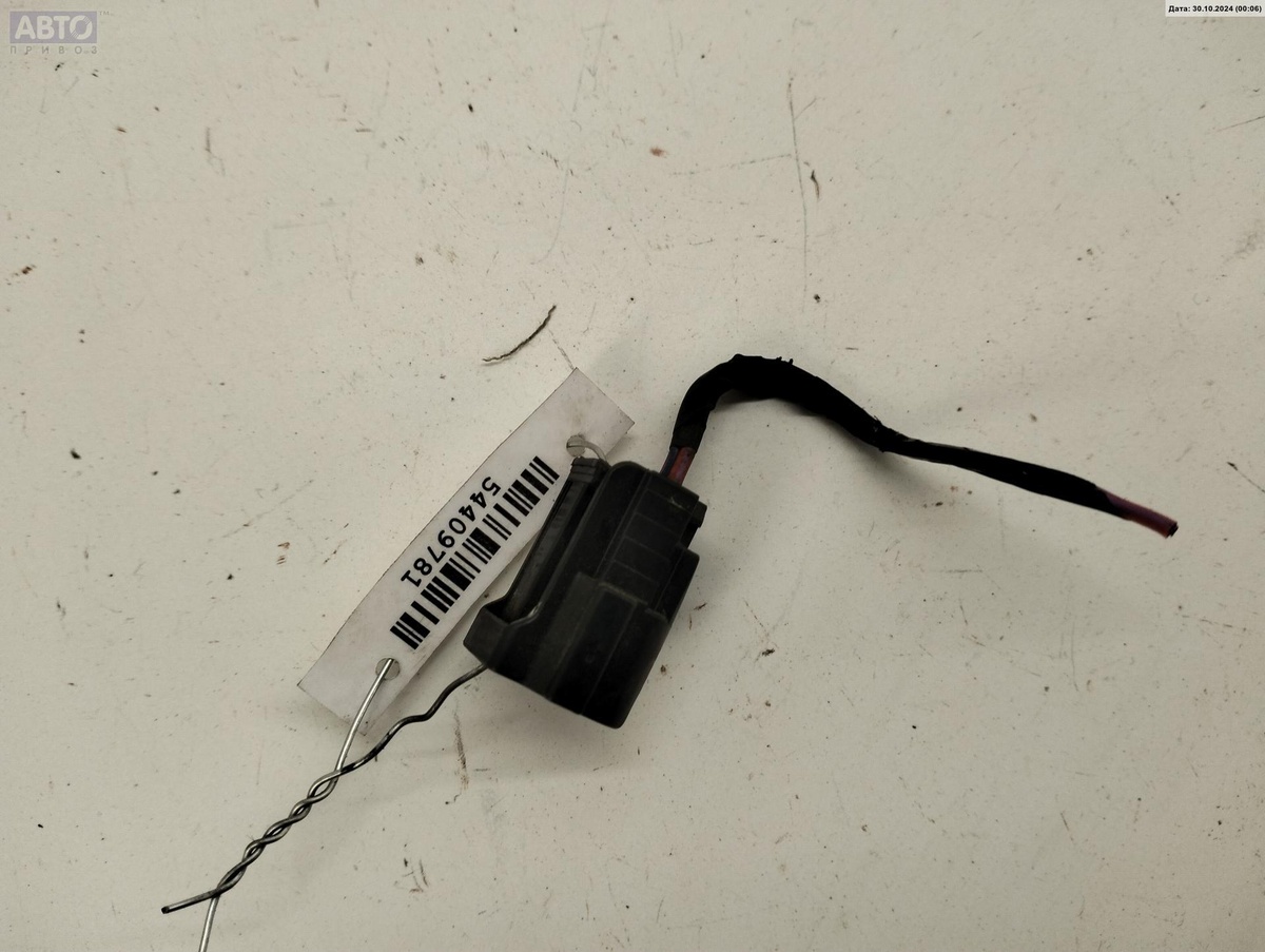 Разъем AUX / USB к Volkswagen Golf 2000