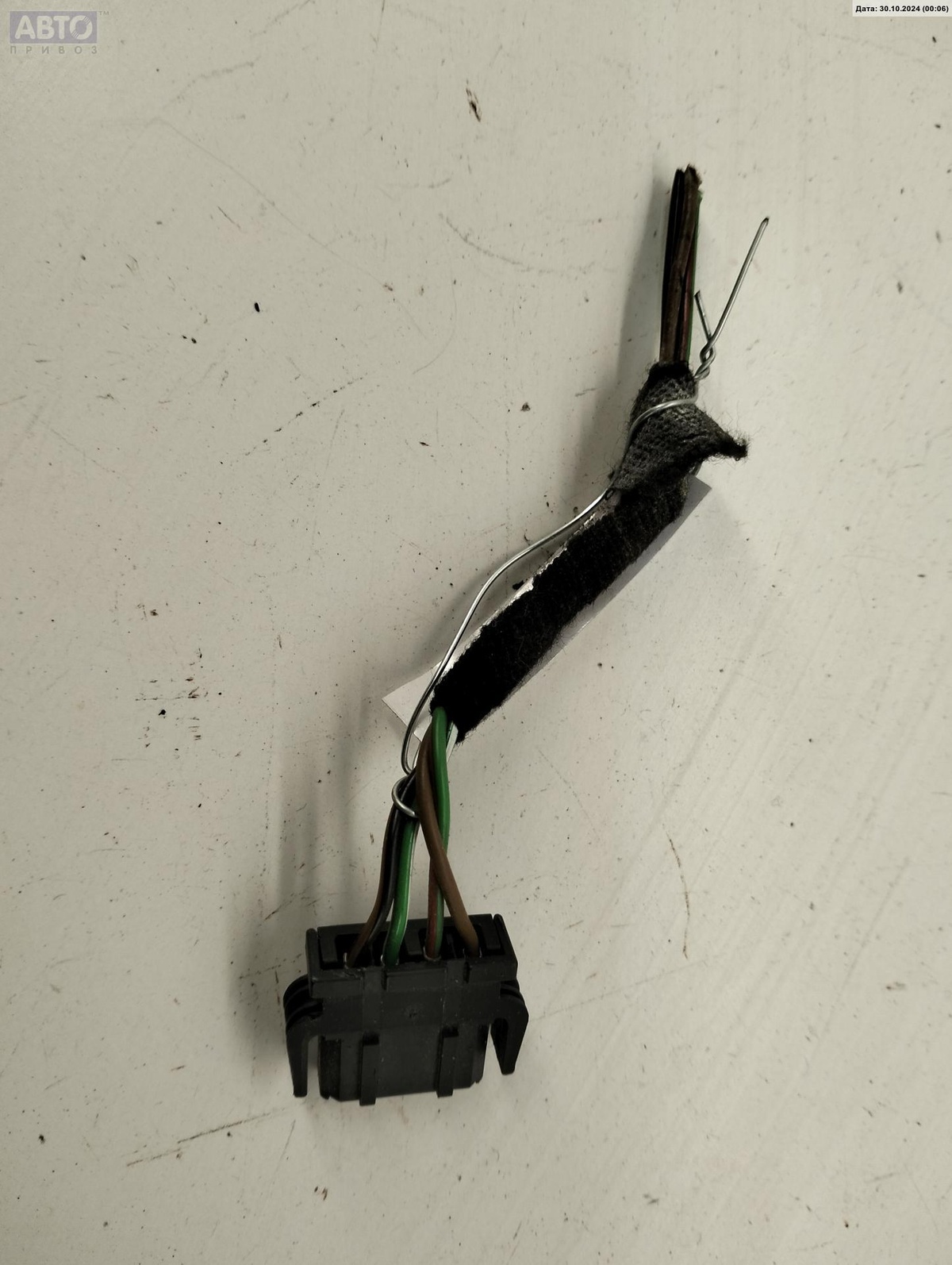 Разъем AUX / USB к Volkswagen Golf 1998