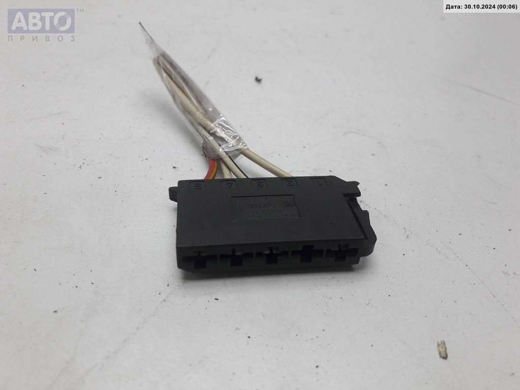 Разъем AUX / USB к Volkswagen Golf 1996
