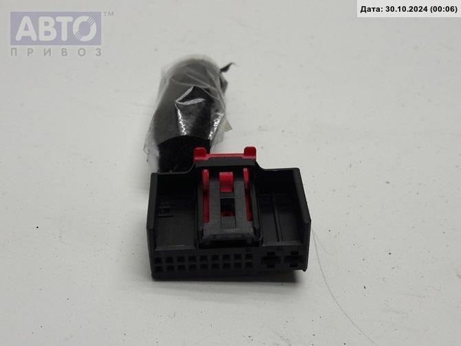 Разъем AUX / USB к Volkswagen Passat 2005