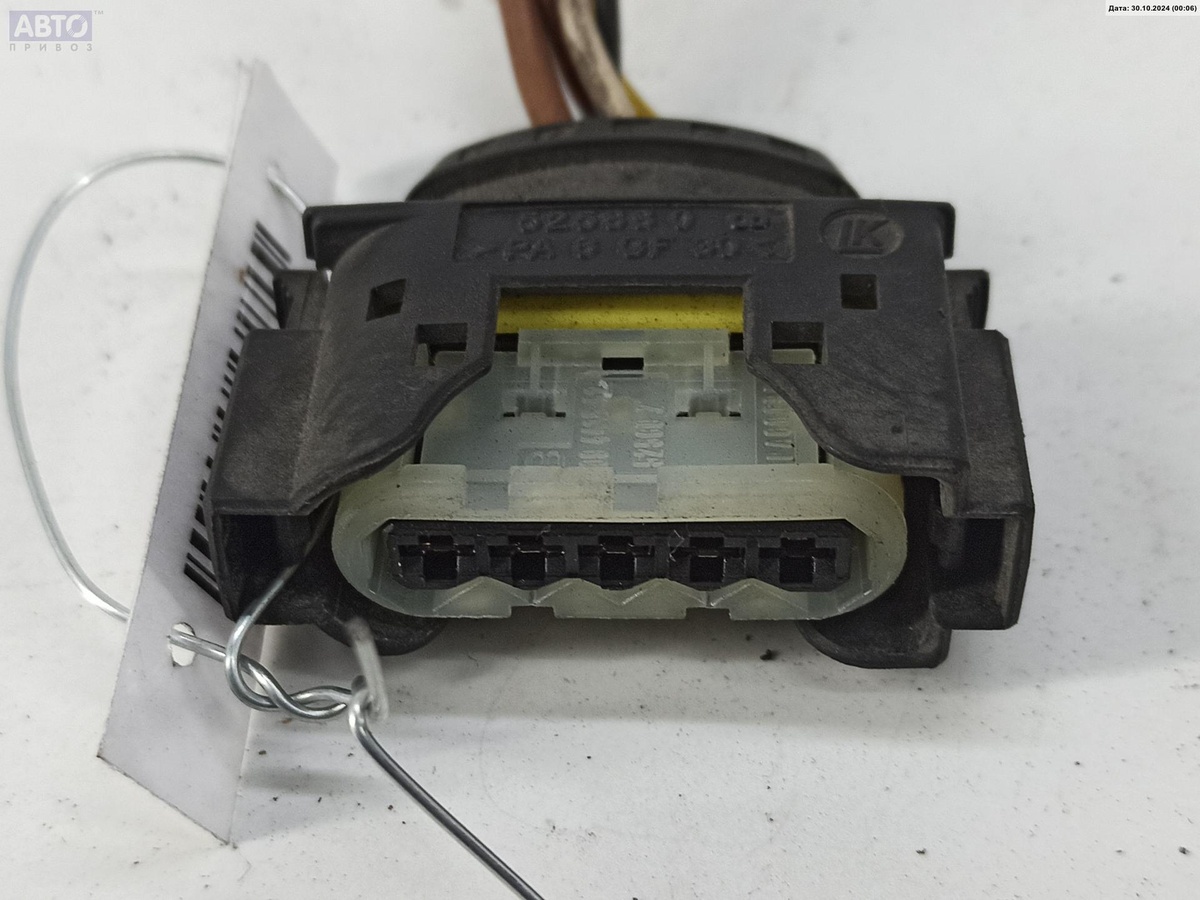 Разъем AUX / USB к Mercedes-Benz C-klasse 2002