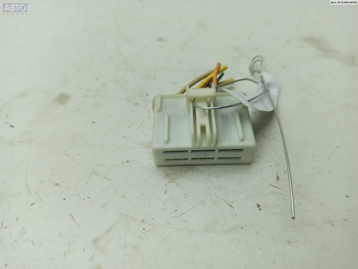 Разъем AUX / USB к Renault Espace 2004