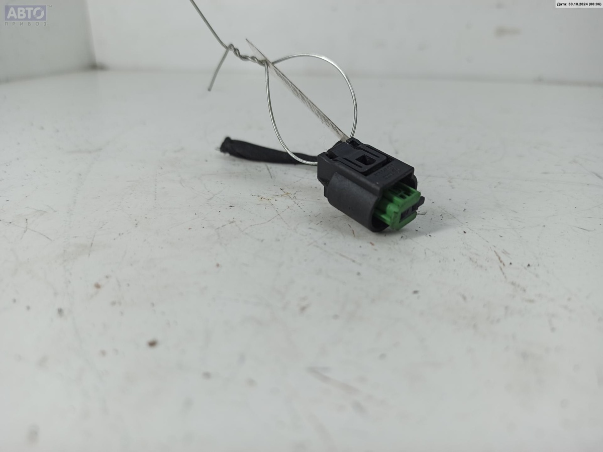 Разъем AUX / USB к Audi A4 2002