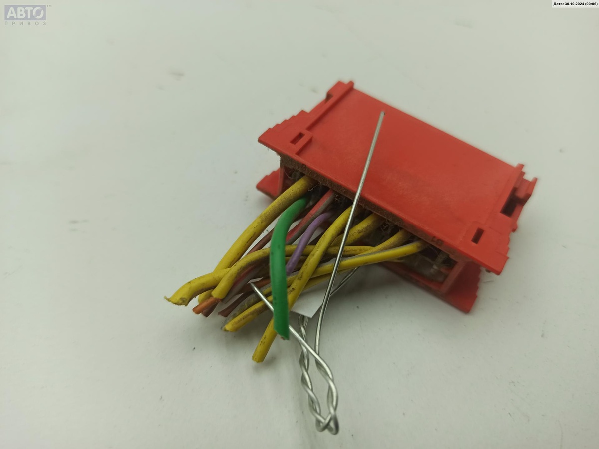 Разъем AUX / USB к Renault Laguna 1999