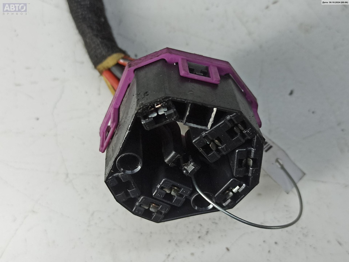 Разъем AUX / USB к Audi A6 2001