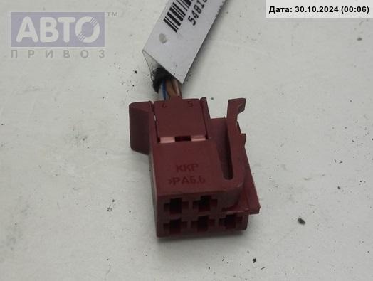 Разъем AUX / USB к Volkswagen Passat 2003