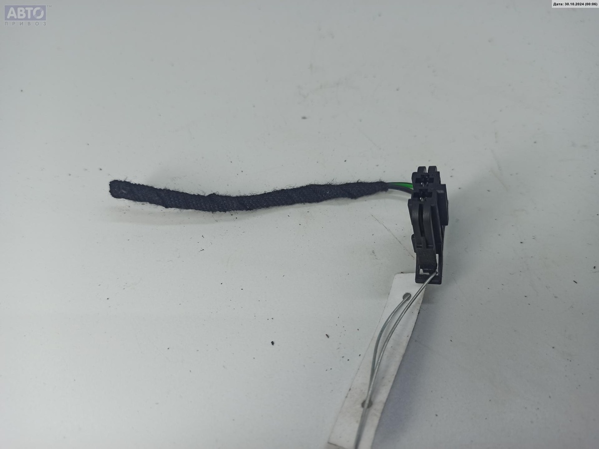 Разъем AUX / USB к Audi A6 2004