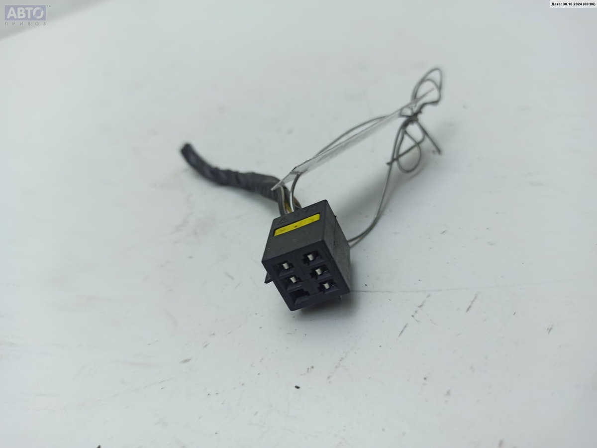 Разъем AUX / USB к Opel Zafira 2003