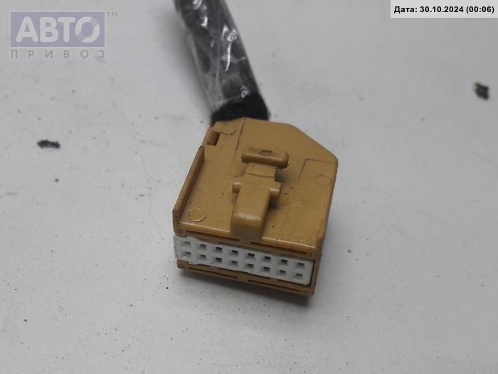 Разъем AUX / USB к Volkswagen Passat 1999