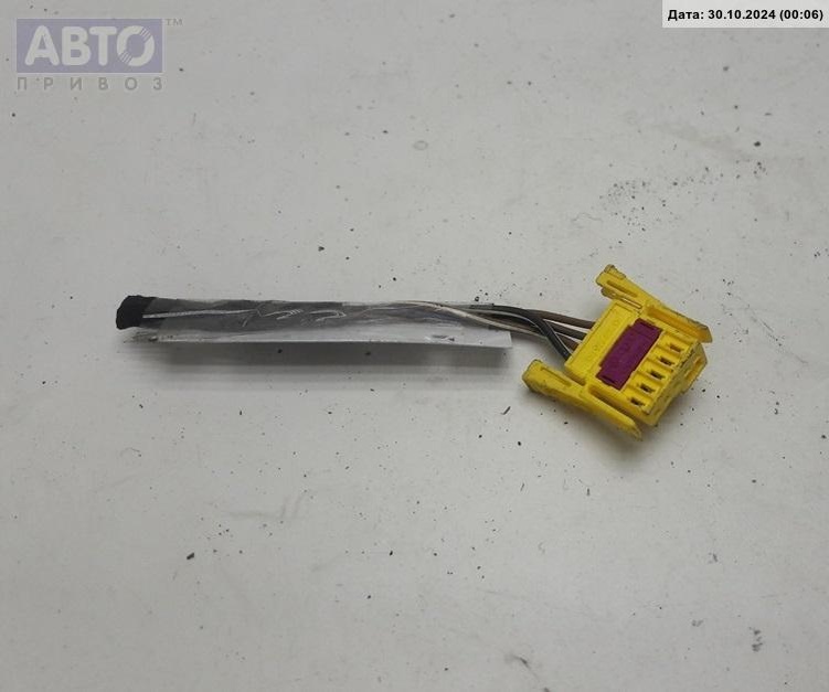 Разъем AUX / USB к Volkswagen Golf 1998