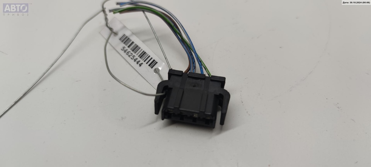 Разъем AUX / USB к Audi A6 2003