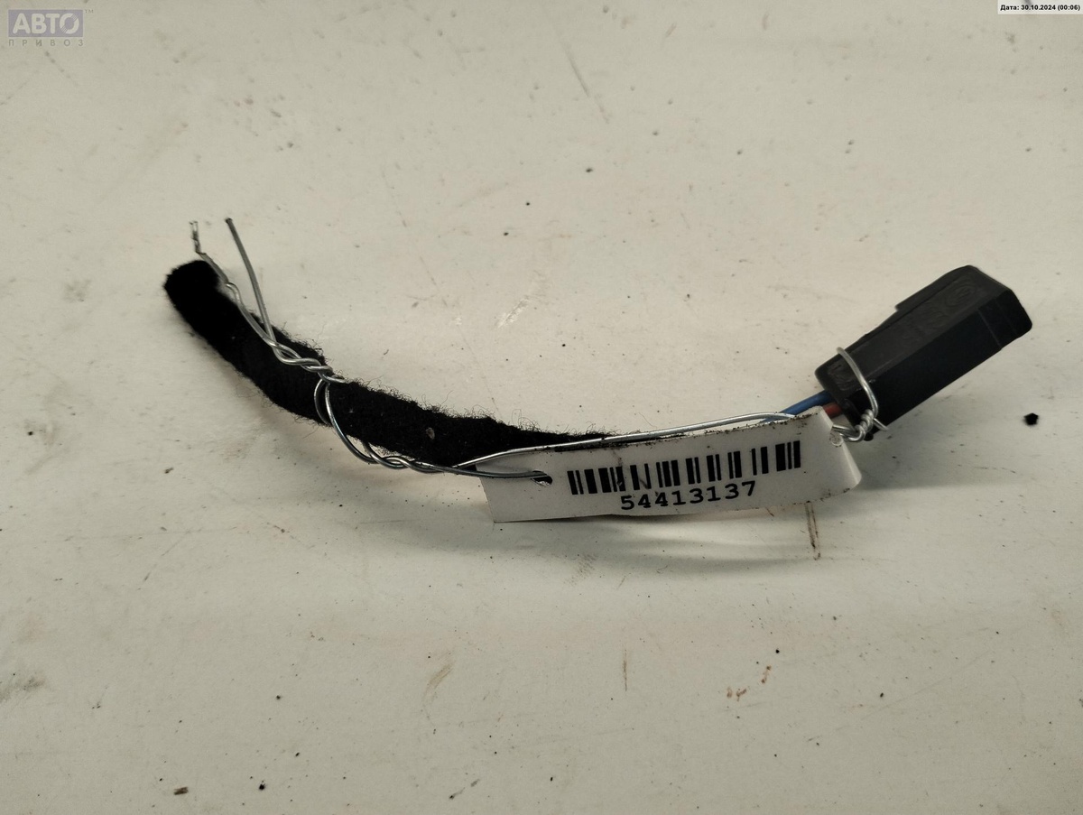 Разъем AUX / USB к Volkswagen Golf 1992