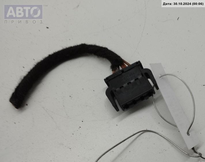 Разъем AUX / USB к Audi A6 2002
