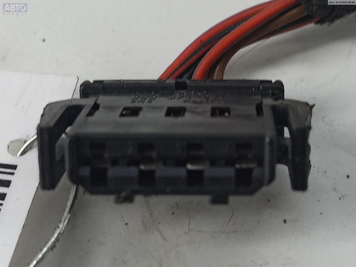 Разъем AUX / USB к Audi A6 1999