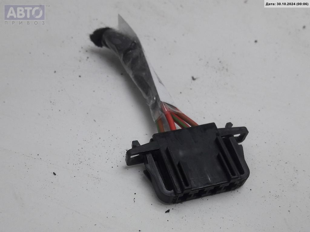 Разъем AUX / USB к Volkswagen Touran 2004