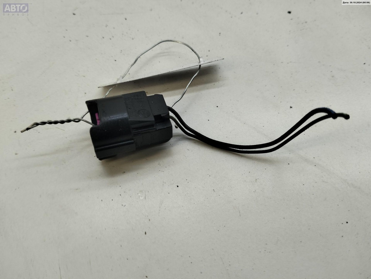 Разъем AUX / USB к Volkswagen Passat 2003